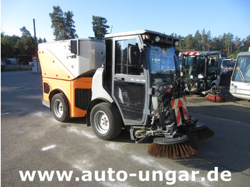 Autočistilica HAKO