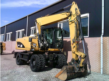 Bager točkaš Caterpillar M316D: slika 4