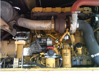 Bager točkaš Caterpillar M316D: slika 5