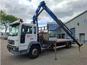 Kamion sa dizalicom VOLVO FL6 220