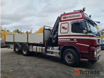 Kamion sa tovarnim sandukom VOLVO FM 400