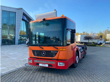 Kamion sa golom šasijom i zatvorenom kabinom MERCEDES-BENZ Econic 2628