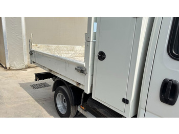 Dostavno vozilo s ravnom platformom Iveco Daily 35C13 tipper - 6 seats: slika 4