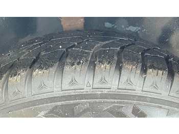 Lizing Toyota Carina 1.6 - Petrol - 5 Doors Toyota Carina 1.6 - Petrol - 5 Doors: slika 5 Lizing Toyota Carina 1.6 - Petrol - 5 Doors Toyota Carina 1.6 - Petrol - 5 Doors: slika 5