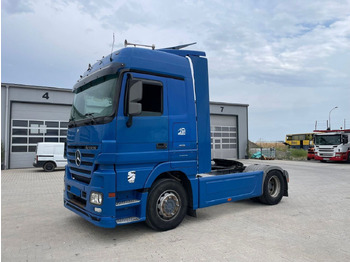 Tegljač MERCEDES-BENZ Actros 1844