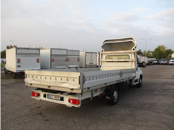 Dostavno vozilo s ravnom platformom Citroën Jumper 2,0 BlueHDi: slika 4 Dostavno vozilo s ravnom platformom Citroën Jumper 2,0 BlueHDi: slika 4