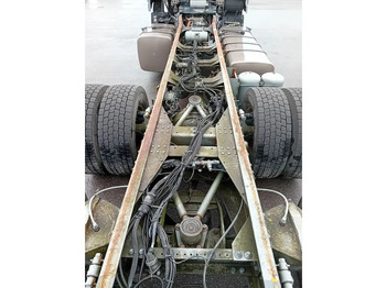 Kamion sa golom šasijom i zatvorenom kabinom DAF XF 105.510 6x2: slika 5 Kamion sa golom šasijom i zatvorenom kabinom DAF XF 105.510 6x2: slika 5