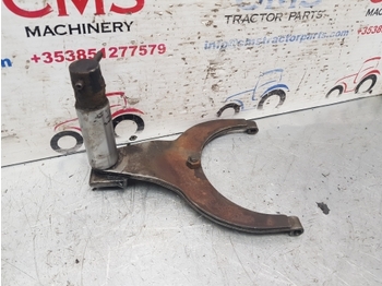 Zadnja osovina za Traktor Case International 956, 1056 Rear Axle Differential Fork 3230701r91, 2706178r93: slika 4 Zadnja osovina za Traktor Case International 956, 1056 Rear Axle Differential Fork 3230701r91, 2706178r93: slika 4