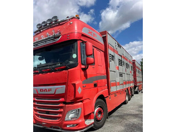 Kamion za prevoz stoke DAF XF 530