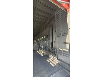 Poluprikolica za prevoz stoke Pezzaioli 2017 / 3 POZIOMY / TRANSPORT ZWIERZĄT / HYDRAULIKA / STEROWANIE PILOTEM/ PODNOSZONY DACH /: slika 5