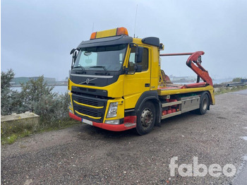 Kamion za utovaranje kontejnera VOLVO FM 330