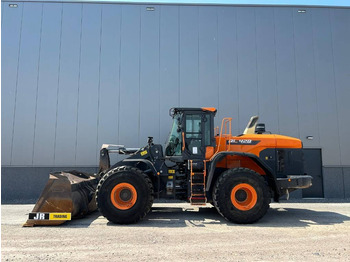 Utovarivač točkaš DOOSAN DL420