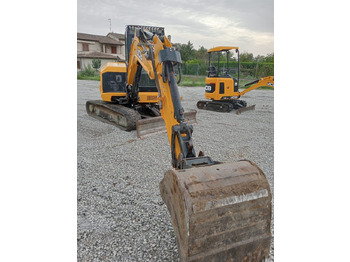 Mini bager JCB