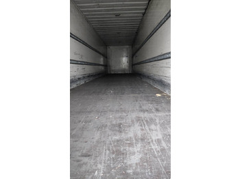 Poluprikolica sa zatvorenim sandukom Krone Umpiputki, vahvalla katolla: slika 3