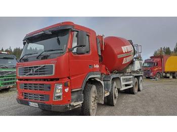 Kamion cisterna VOLVO FM9