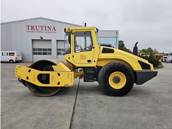 Kompaktor BOMAG BW213DH-4