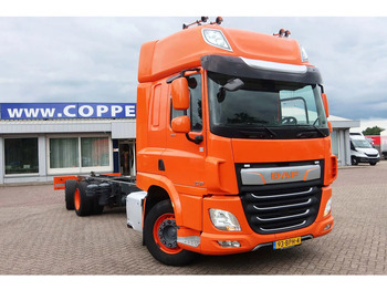 Kamion sa golom šasijom i zatvorenom kabinom DAF CF 450 Chassis Cabine Slaap Cabine 2x Bed: slika 2