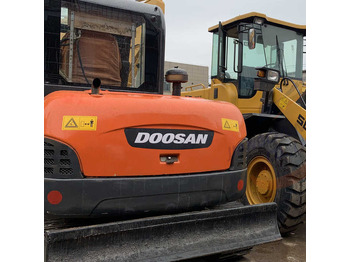 Bager guseničar DOOSAN DH60