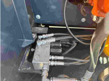 Bager Less Hour 22 Tons Korea Original Used Hyundai 220LC-9S 225LC-9T  Excavator for Sale: slika 3 Bager Less Hour 22 Tons Korea Original Used Hyundai 220LC-9S 225LC-9T  Excavator for Sale: slika 3