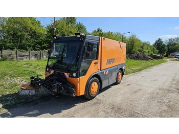 Autočistilica Mfh 5500 sweeper - with air conditionier: slika 2 Autočistilica Mfh 5500 sweeper - with air conditionier: slika 2