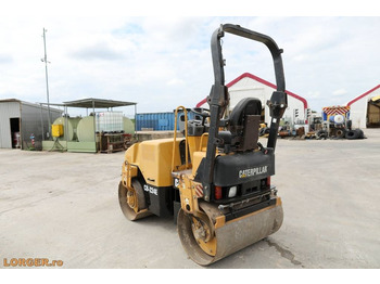 Valjak za puteve CAT CB 224 E: slika 2