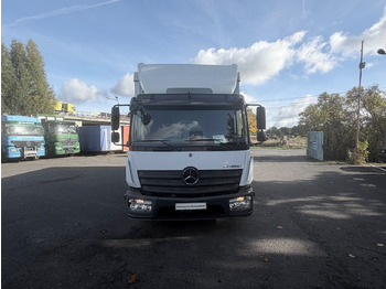 Kamion sa ceradom MERCEDES-BENZ Atego 821