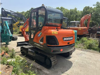 Mini bager DOOSAN DX60