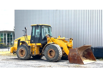 Utovarivač točkaš CAT 962H: slika 3