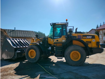 Lizing KOMATSU WA380 KOMATSU WA380: slika 1