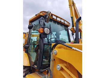 Lizing  CAT 420 F CAT 420 F: slika 4