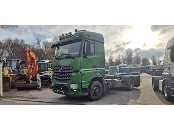 Tegljač MERCEDES-BENZ