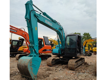 Bager guseničar Kobelco SK140-8: slika 2