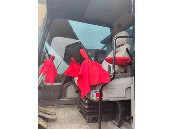 Bager guseničar CATERPILLAR CAT 320D: slika 4 Bager guseničar CATERPILLAR CAT 320D: slika 4