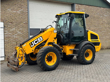 Teleskopski utovarivač na točkovima JCB TM220 SV A: slika 2 Teleskopski utovarivač na točkovima JCB TM220 SV A: slika 2