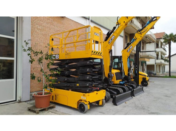 Lift u obliku makaza JCB