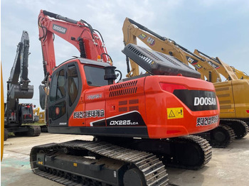 Bager guseničar DOOSAN DX225LCA
