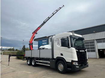 Kamion sa tovarnim sandukom SCANIA R 450