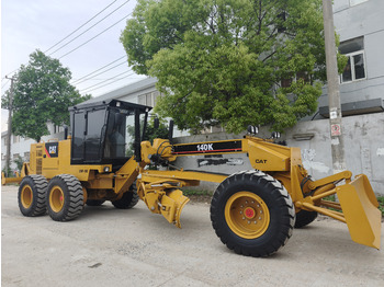 Grejder CATERPILLAR 140K