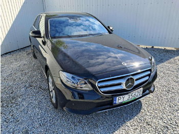 Automobil MERCEDES-BENZ