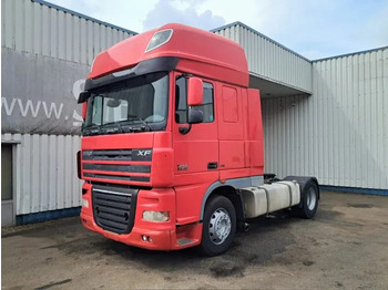 Tegljač DAF XF 105 460