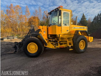 Utovarivač točkaš VOLVO L90D