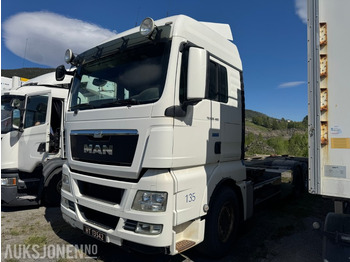 Kamion za prevoz kontejnera/ Kamion sa promenjivim sandukom MAN TGX 26.480