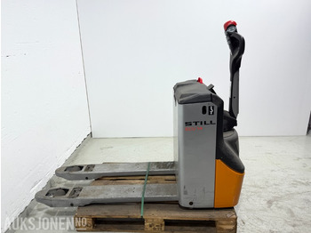 Oprema za rukovanje materijalima STILL