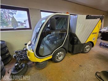 Korisno/ Posebno vozilo KÄRCHER