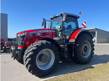 Novu Traktor Massey Ferguson MF 8740 S "Exclusive Ausstattung": slika 4 Novu Traktor Massey Ferguson MF 8740 S "Exclusive Ausstattung": slika 4