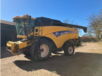 Kombinovani kombajn New Holland CX 8090 ALLRAD: slika 3
