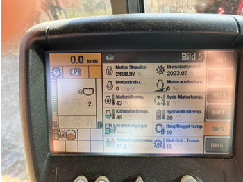 Kombinovani kombajn New Holland CX 8090 ALLRAD: slika 5