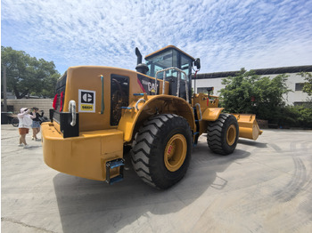 Utovarivač točkaš CATERPILLAR 966H
