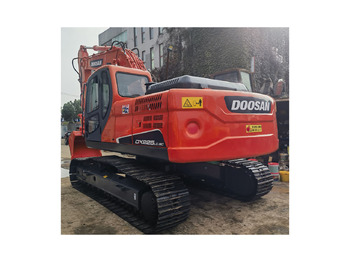Bager guseničar DOOSAN DX225