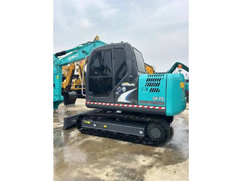 Lizing Kobelco SK 75  Kobelco SK 75: slika 1